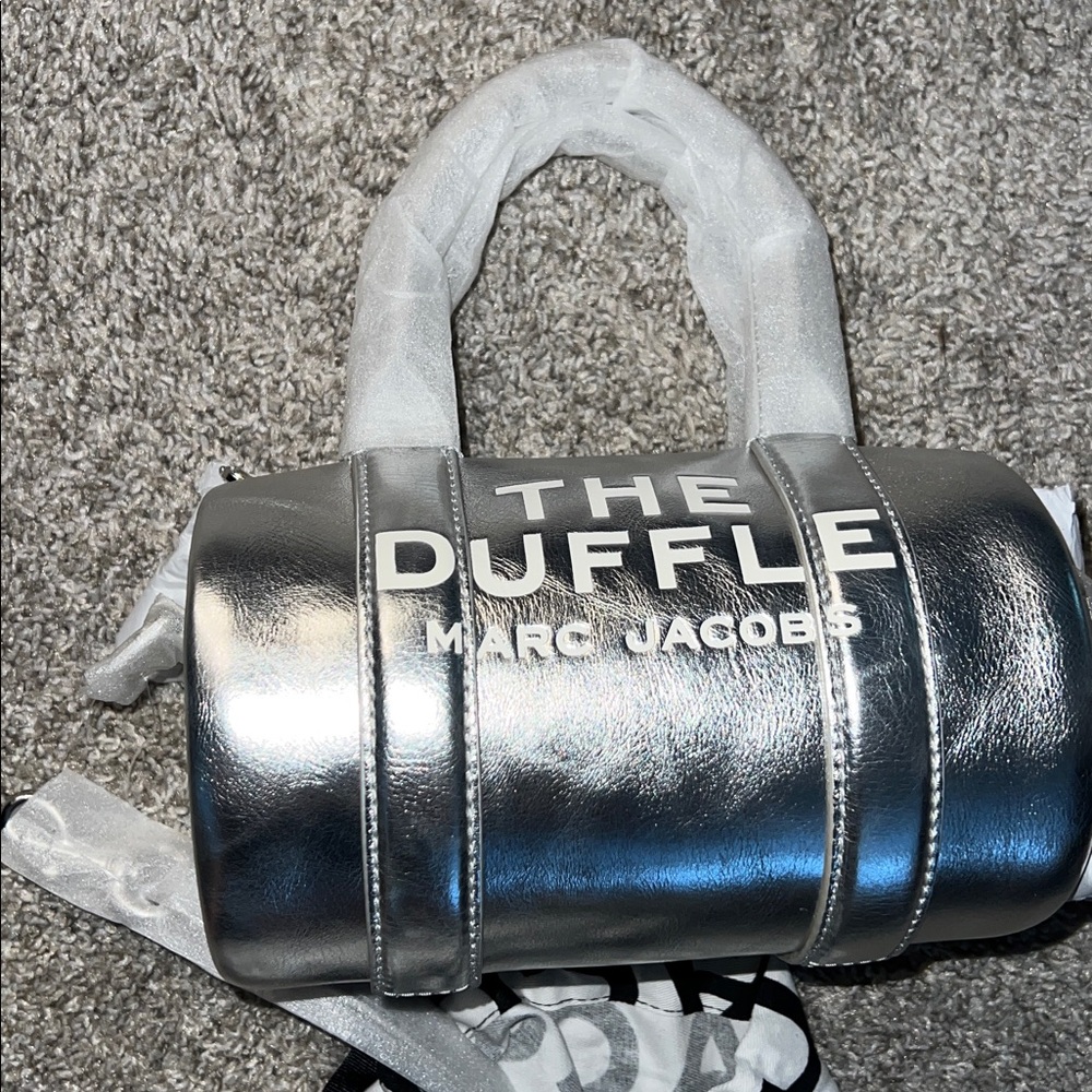 MARC JACOBS MINI DUFFLE - Picture 12 of 16
